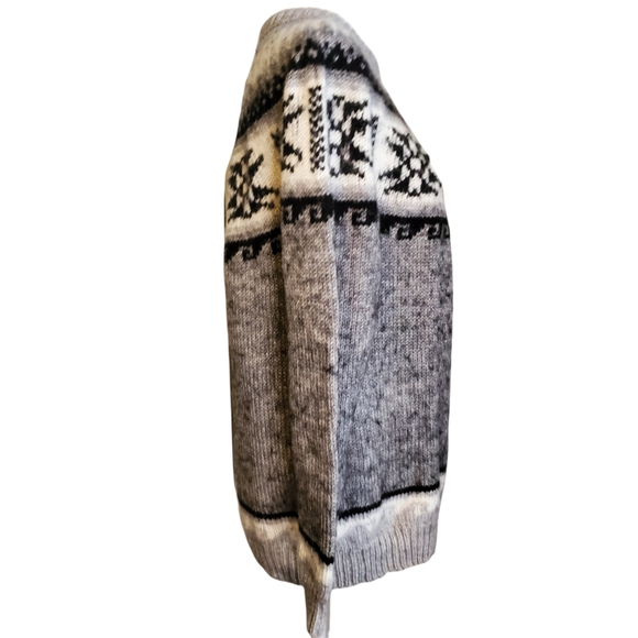 EUC Alpaca Connection Hand Maid Crew Neck Sweater - Picture 4 of 9